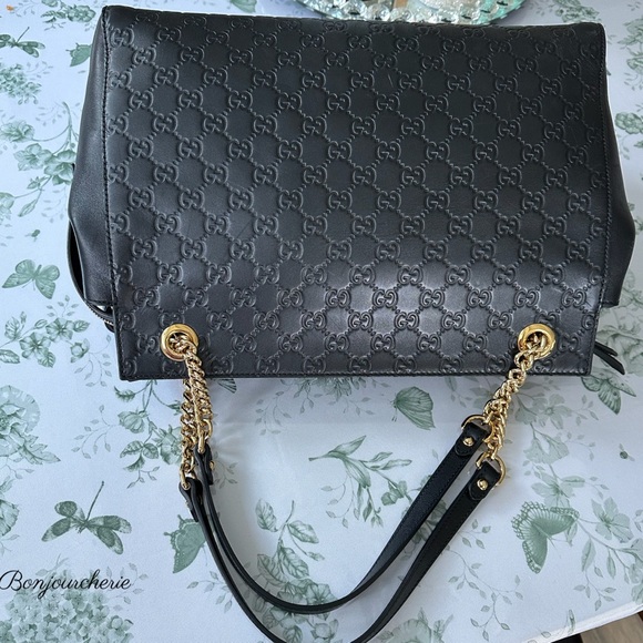 Gucci Black Leather Shoulder Bag - Picture 7 of 14